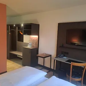 https://turm-hotel-frankfurt.frankfurtammainhotels.com